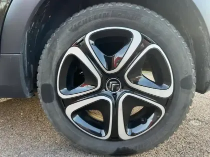 Photo 11 Citroën C3  1.2 PureTech 83ch S&S Shine