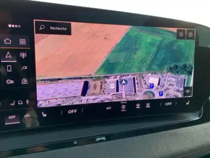 Photo 11 Audi Q6 E-tron  e-tron 387ch quattro S line