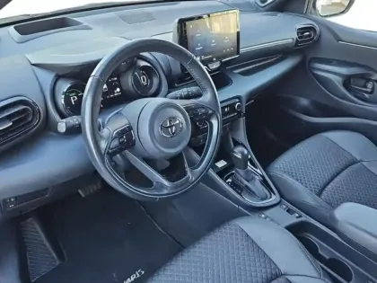 Photo 8 Toyota Yaris  116h Collection 5p MY22