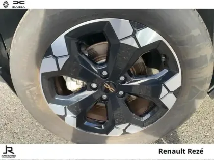 Photo 7 Dacia Duster  1.6 hybrid 140ch Extreme