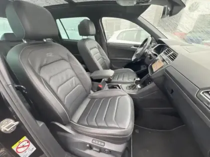 Photo 9 Volkswagen Tiguan  1.4 eHybrid 245ch R-Line Exclusive DSG6