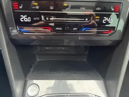 Photo 16 Volkswagen Tiguan  1.4 eHybrid 245ch R-Line Exclusive DSG6