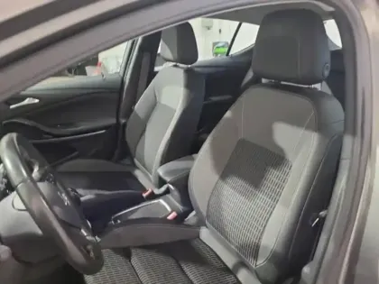 Photo 8 Opel Astra  1.2 Turbo 130ch Elegance Business 7cv