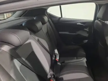 Photo 10 Opel Astra  1.2 Turbo 130ch Elegance Business 7cv