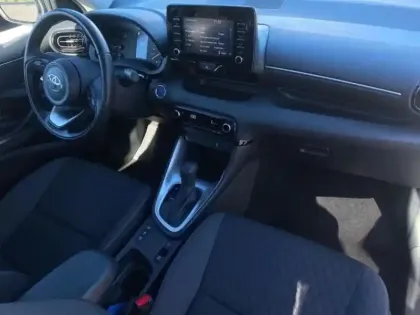 Photo 8 Toyota Yaris  116h Dynamic 5p MY22