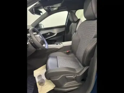 Photo 9 Peugeot 3008  1.2 Hybrid 145ch Allure e-DCS6