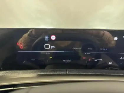 Photo 14 Peugeot 3008  1.2 Hybrid 145ch Allure e-DCS6