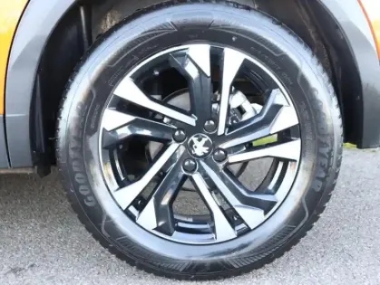 Photo 10 Peugeot 2008  1.2 PureTech 130ch S&S GT