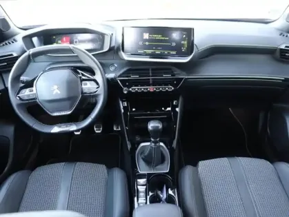 Photo 7 Peugeot 2008  1.2 PureTech 130ch S&S GT