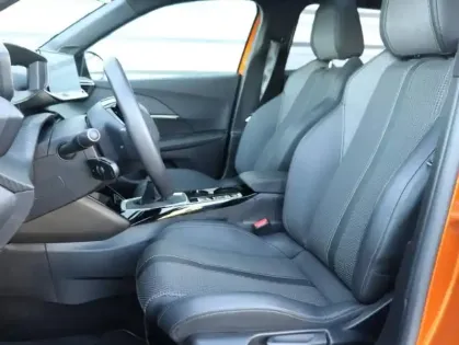 Photo 8 Peugeot 2008  1.2 PureTech 130ch S&S GT