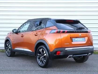 Photo 6 Peugeot 2008  1.2 PureTech 130ch S&S GT