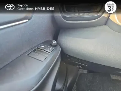 Photo 5 Toyota Yaris  116h Dynamic 5p MY22