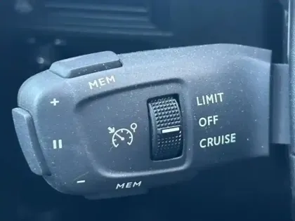 Photo 12 DS DS 3  Crossback PureTech 155ch Grand Chic Automatique 114g