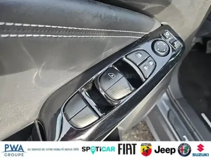 Photo 11 Nissan Juke  1.6 Hybrid 143ch Première Edition 2022.5