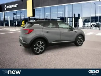Photo 7 Renault Captur  1.6 E-Tech hybride rechargeable 160ch Intens -21
