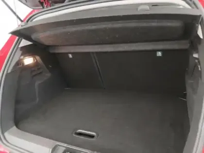 Photo 8 Renault Captur  1.6 E-Tech hybride 145ch Intens -21