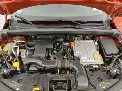 Photo 11 Renault Captur  1.6 E-Tech hybride 145ch Intens -21