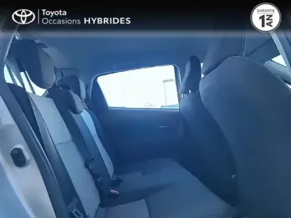 Photo 6 Toyota Yaris  100h Dynamic 5p