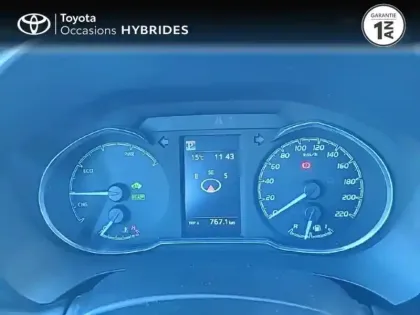 Photo 13 Toyota Yaris  100h Dynamic 5p