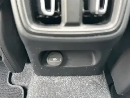 Photo 8 Volvo Xc40  B3 163ch Ultra DCT 7