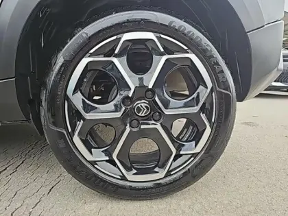 Photo 10 Citroën C3  1.2 Turbo 100ch MAX