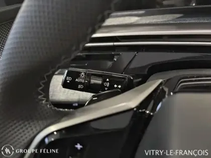 Photo 12 Peugeot 3008  1.2 Hybrid 145ch GT e-DCS6