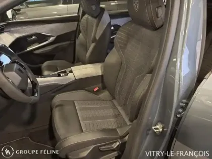 Photo 8 Peugeot 3008  1.2 Hybrid 145ch GT e-DCS6