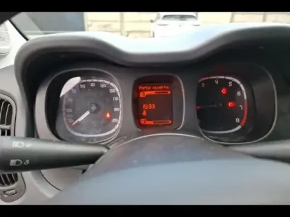 Photo 8 Fiat Panda  1.0 70ch BSG S&S  Cross