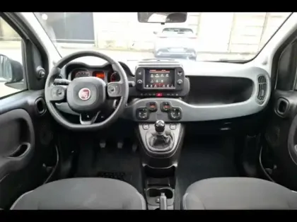 Photo 9 Fiat Panda  1.0 70ch BSG S&S  Cross
