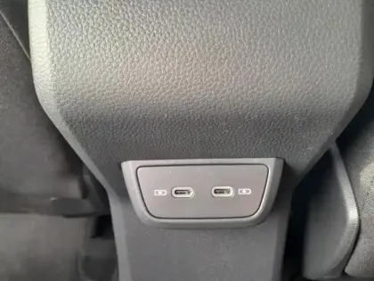 Photo 12 Volkswagen Taigo  1.0 TSI 116ch VW Edition DSG7