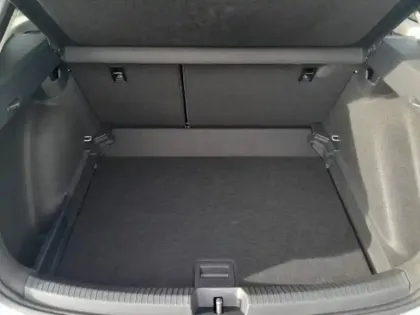 Photo 8 Volkswagen Taigo  1.0 TSI 116ch VW Edition DSG7