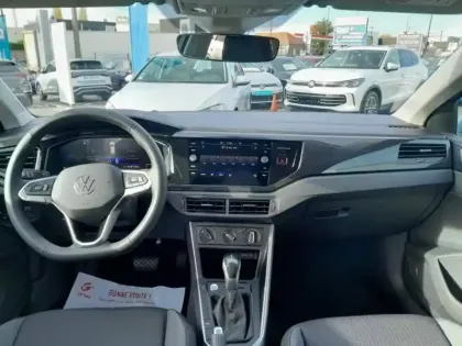 Photo 11 Volkswagen Taigo  1.0 TSI 116ch VW Edition DSG7