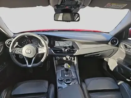 Photo 7 Alfa Romeo Giulia  2.0 TB 280ch Veloce Q4 AT8