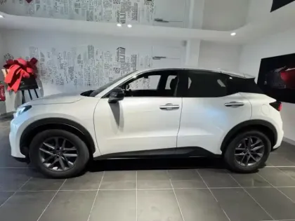 Photo 3 Lexus Lbx  1.5 136ch Business 2WD