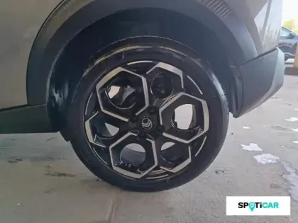 Photo 10 Citroën C3  1.2 Turbo 100ch MAX