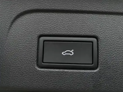 Photo 11 Volkswagen Touran  2.0 TDI 122ch Life Plus 7 places