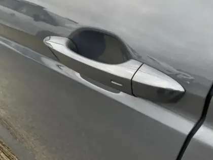 Photo 7 Volkswagen Touran  2.0 TDI 122ch Life Plus 7 places