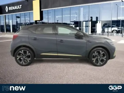 Photo 2 Renault Captur  1.6 E-Tech hybride 145ch Engineered