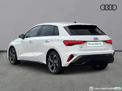 Photo 2 Audi A3  Sportback 1.5 TFSI 150ch Hybride S line S tronic 7