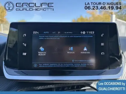 Photo 13 Peugeot 2008  1.2 PureTech 100ch S&S Style