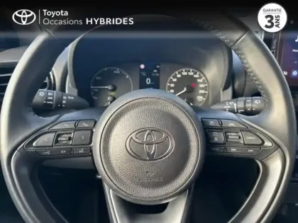 Photo 12 Toyota Yaris  Affaires 116h Dynamic Business Affaires MC24 + Programme Toyota Expérience
