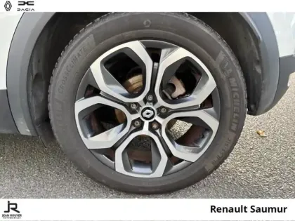 Photo 7 Renault Captur  1.6 E-Tech hybride 145ch Intens -21