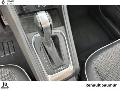 Photo 5 Renault Captur  1.6 E-Tech hybride 145ch Intens -21