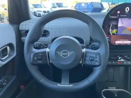 Photo 9 Mini Cooper  5 Portes C 156ch Favoured DKG7