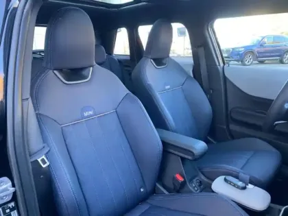 Photo 6 Mini Cooper  5 Portes C 156ch Favoured DKG7