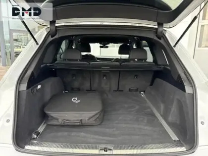 Photo 11 Audi Q7  60 TFSI e 456ch Competition quattro Tiptronic 5 places 22cv