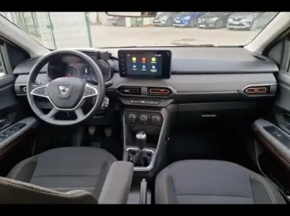 Photo 8 Dacia Sandero  1.0 TCe 90ch Stepway Expression