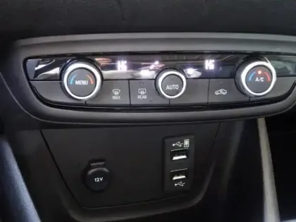 Photo 10 Opel Crossland  1.5 D 110ch Elegance