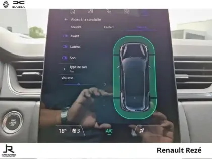 Photo 14 Renault Captur  1.6 E-Tech full hybrid 145ch Techno