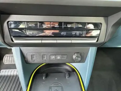 Photo 14 Fiat Grande Panda  Electrique 113ch La Prima